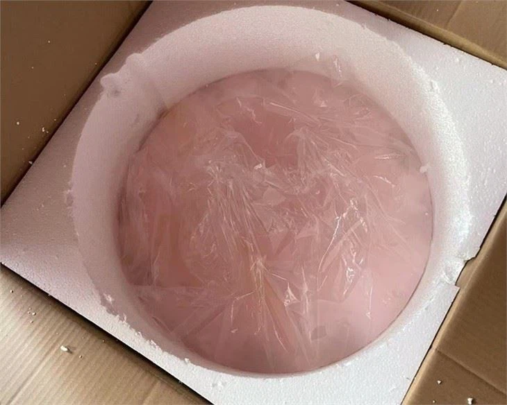 pink onyx Table